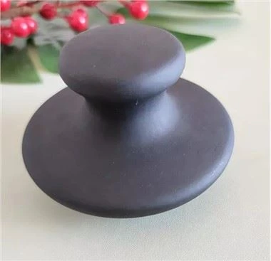 Musta sienen muotoinen Bianstone Gua Sha -hierontatyökalu