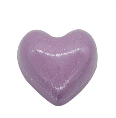 Rypäleen violetti sydänkylpypommi